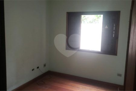 Sobrado à venda ou para alugar com 4 quartos, sendo 2 suítes, em Vila Congonhas, São Paulo, SP