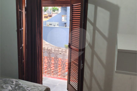 Sobrado à venda com 3 quartos, sendo 1 suíte,  em Conjunto Residencial Vista Verde, São Paulo, SP