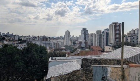 Casa à venda com 3 quartos, sendo 1 suíte,  em Vila Pompéia, São Paulo, SP