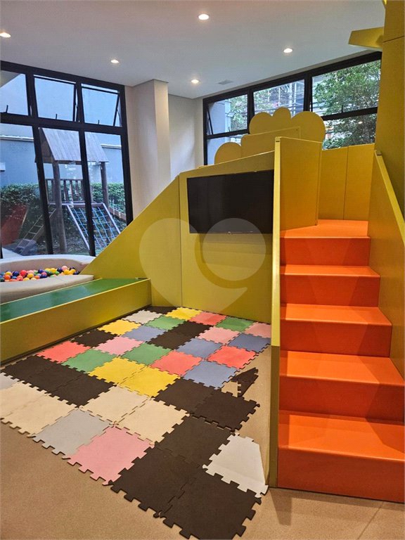 Apartamento à venda com 2 quartos, sendo 1 suíte,  em Pinheiros, São Paulo, SP
