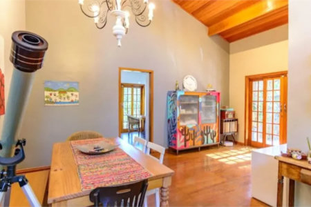 Casa à venda com 4 quartos, sendo 2 suítes, em Granja Viana, Cotia, SP