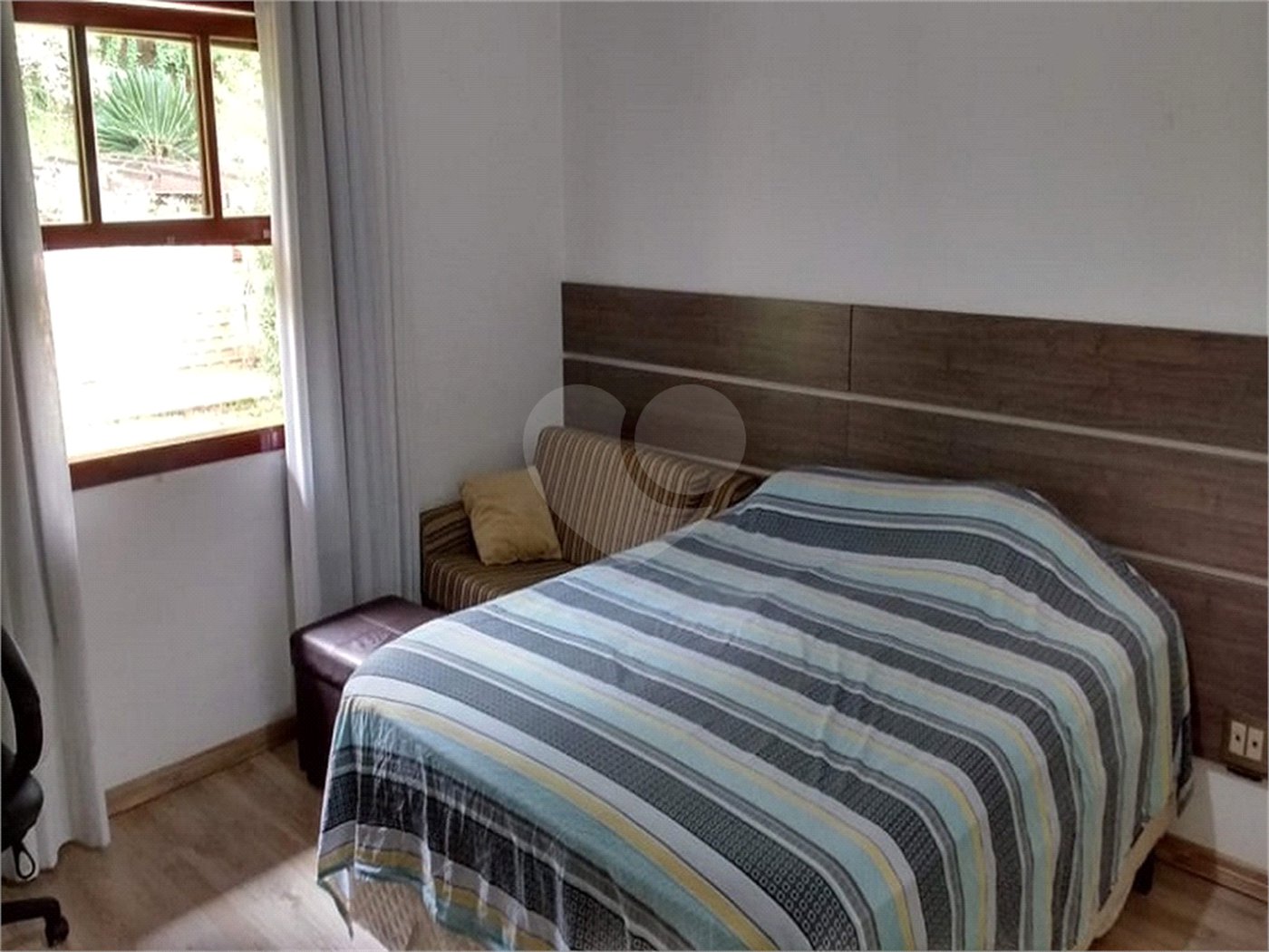 Casa à venda com 4 quartos, sendo 2 suítes,  no condomínio Ypê Branco I, São Paulo - SP