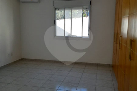 Casa à venda com 5 quartos, sendo 3 suítes,  no condomínio Estância Marambaia, Vinhedo - SP
