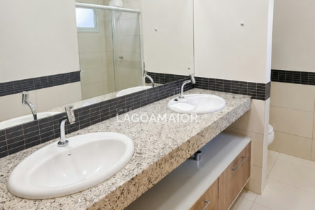 Casa à venda com 3 quartos, sendo 1 suíte, no condomínio Portal das Àguas, Três Lagoas - MS