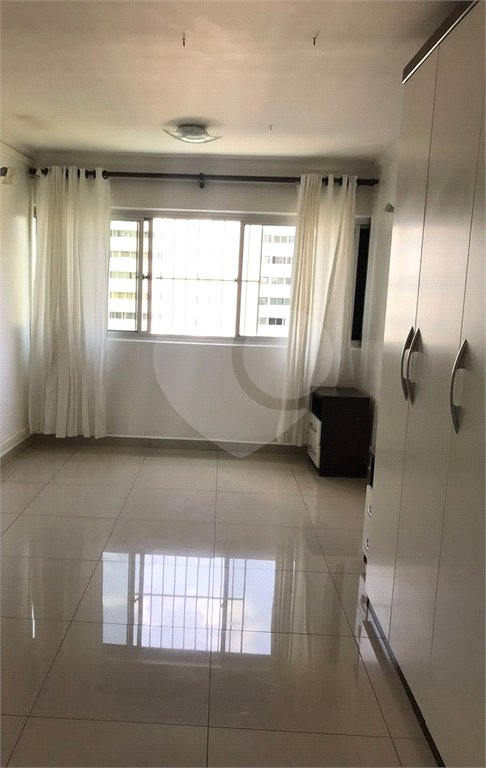 Apartamento à venda com 3 quartos em Jardim Olympia, São Paulo, SP