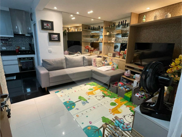 Casa à venda com 3 quartos, sendo 1 suíte,  no condomínio Villagio Campo Grande, São Paulo - SP