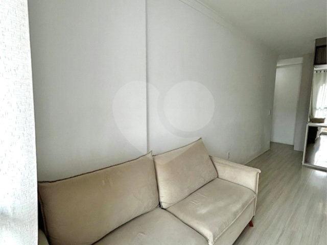 Apartamento à venda com 2 quartos, sendo 1 suíte,  em Parada Inglesa, São Paulo, SP