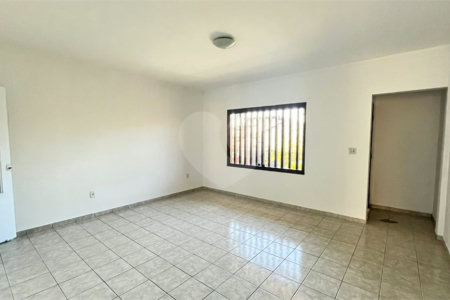 Casa à venda com 3 quartos, sendo 1 suíte, em Jardim São Lourenzo, Sorocaba, SP