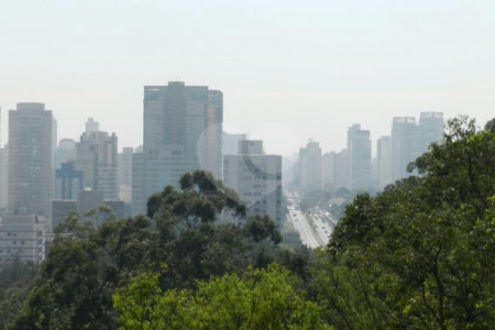 Apartamento à venda com 3 quartos, sendo 1 suíte, em Alto da Boa Vista, São Paulo, SP
