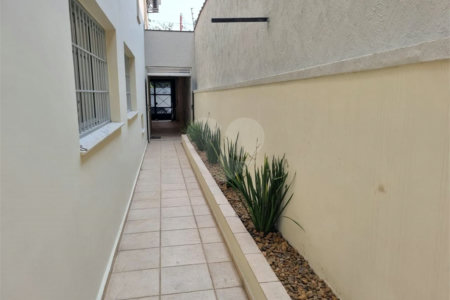 Sobrado à venda com 3 quartos, sendo 1 suíte,  em Jardim Bonfiglioli, São Paulo, SP