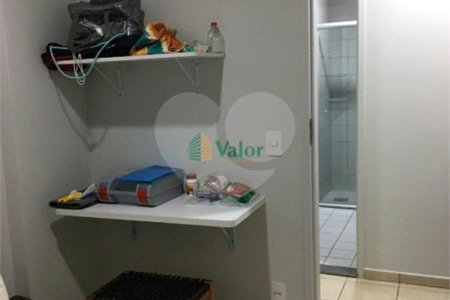 Apartamento no Edifício Villagio Di Napoli .