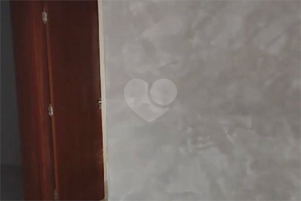 Apartamento à venda com 2 quartos, sendo 1 suíte, em Jardim Shangri-lá, Itapetininga, SP