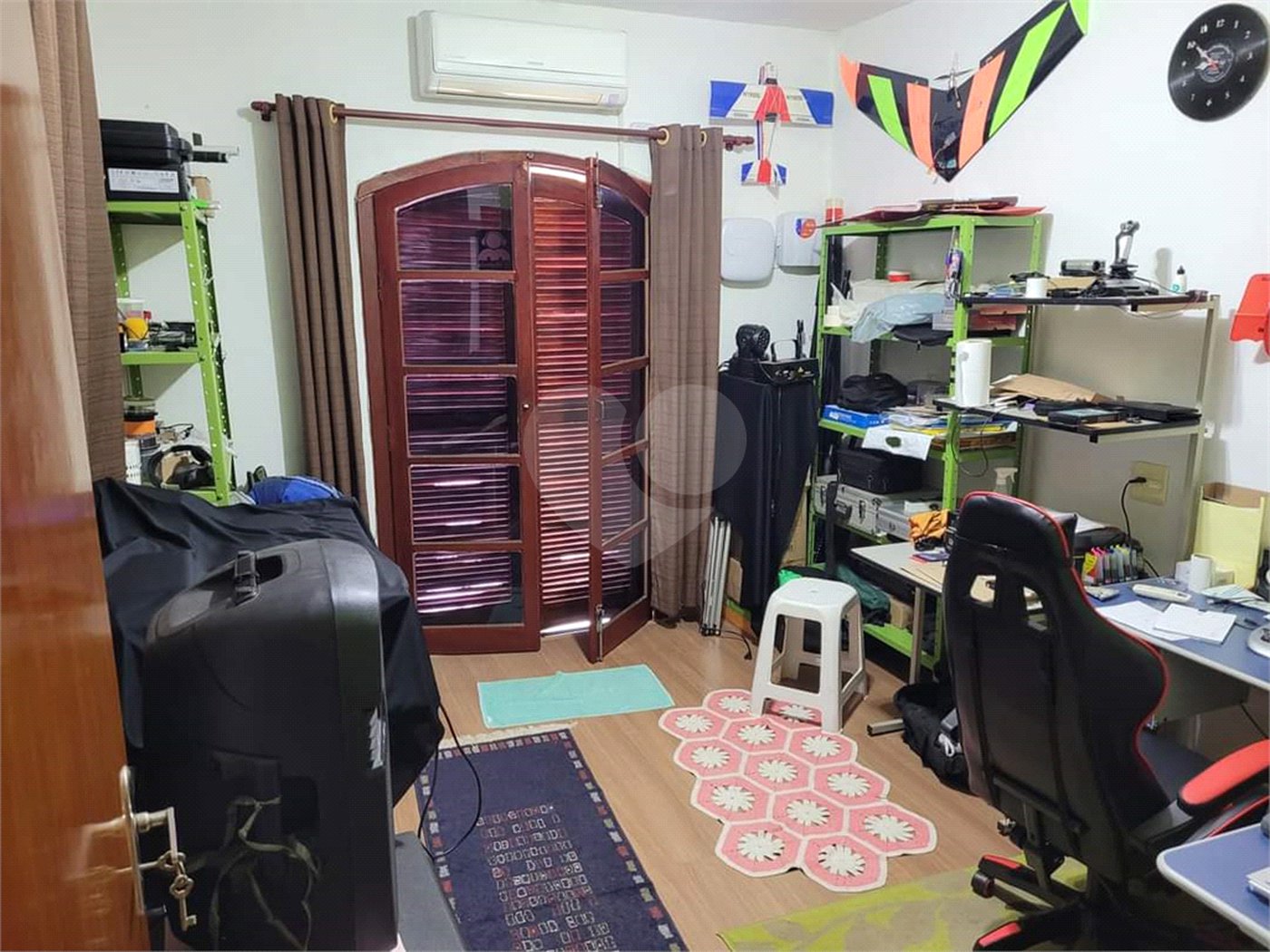 Sobrado à venda com 2 quartos, sendo 1 suíte,  em Vila Sud Menuci, Mogi das Cruzes, SP