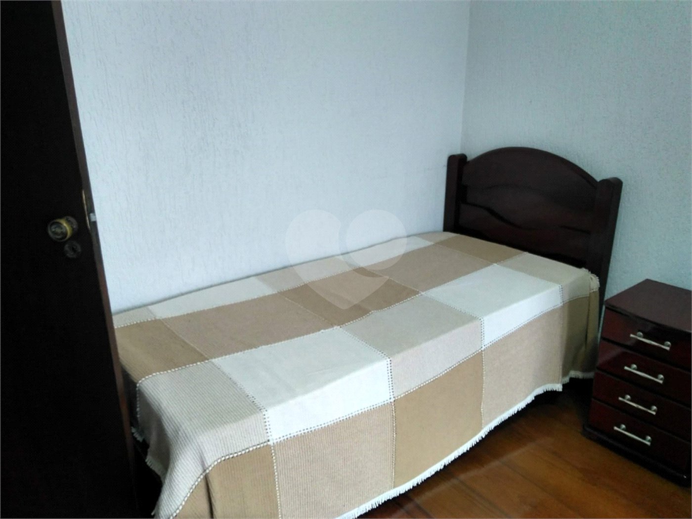 Casa à venda com 3 quartos, sendo 2 suítes,  em Vila Suissa, Mogi das Cruzes, SP