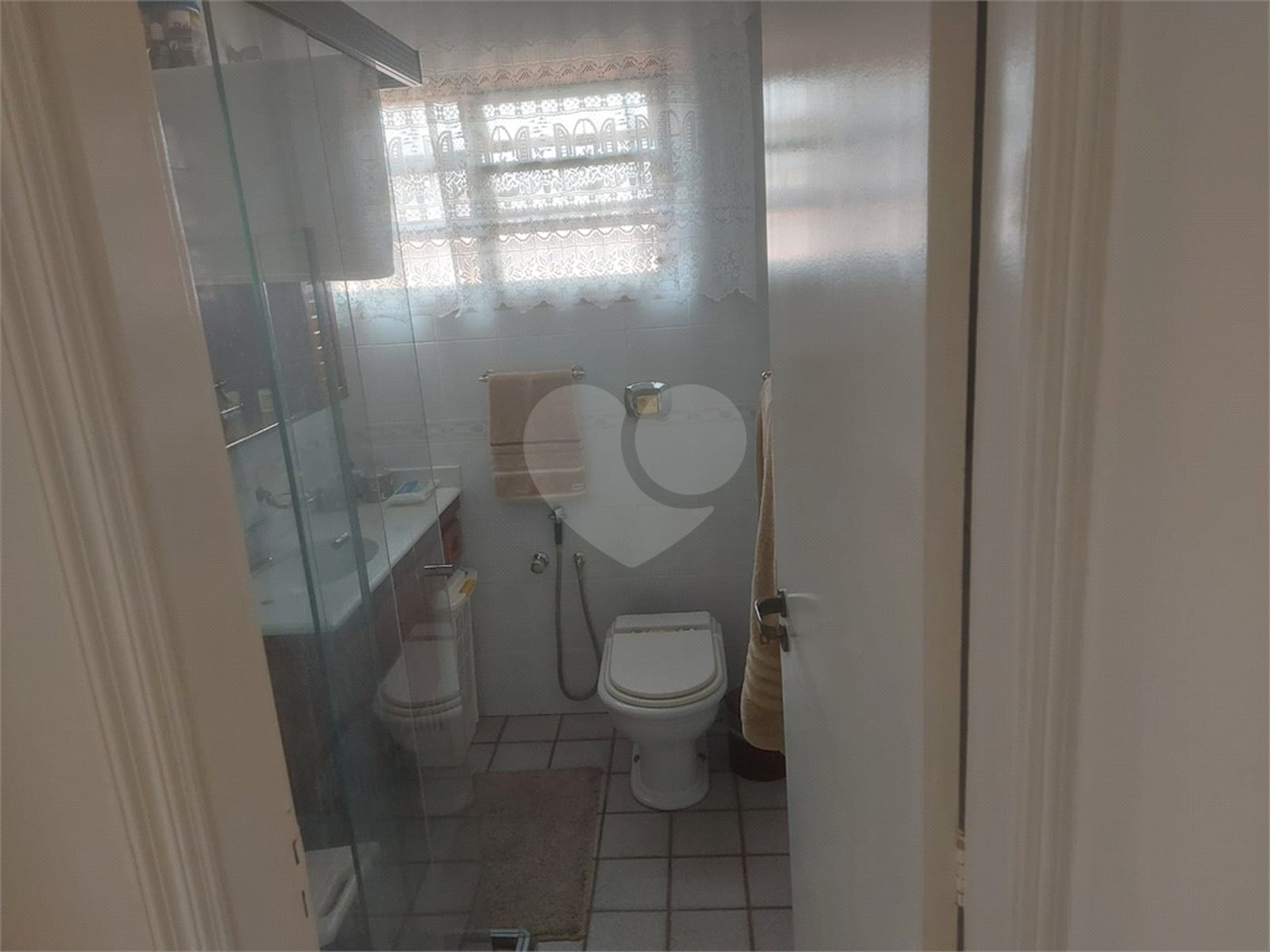 Sobrado à venda com 3 quartos, sendo 1 suíte,  em Tremembé, São Paulo, SP