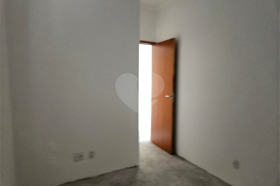 Sobrado à venda com 3 quartos, sendo 1 suíte, em Vila Romero, São Paulo, SP