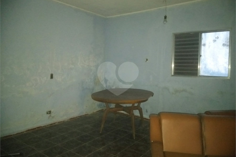 Casa à venda com 3 quartos, sendo 2 suítes, em Vila Paulicéia, São Paulo, SP