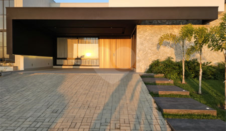 Casa à venda com 3 suítes no condomínio Residencial Dona Maria Candida, Indaiatuba - SP