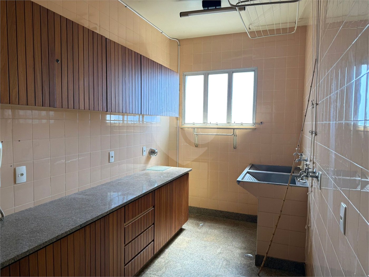 Apartamento à venda com 4 quartos, sendo 2 suítes, no Centro, Araraquara, SP