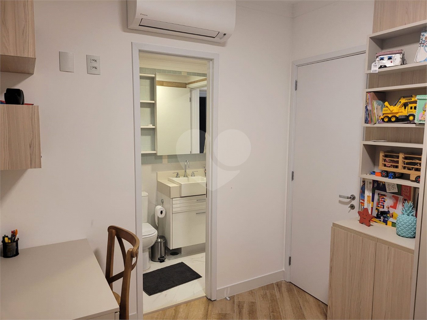 Apartamento à venda com 3 suítes em Indianópolis, São Paulo, SP