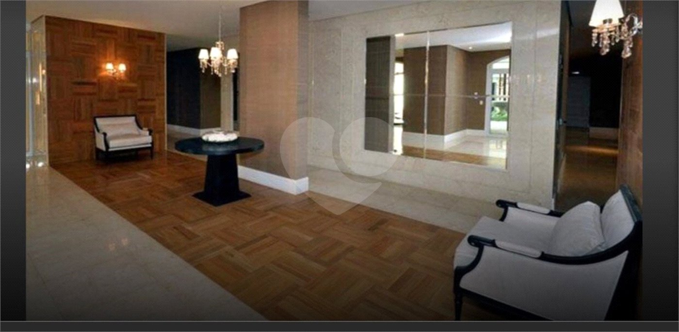 Apartamento à venda com 4 quartos, sendo 2 suítes, em Vila Mariana, São Paulo, SP