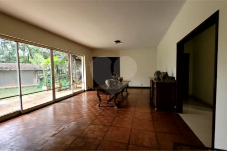 Casa à venda com 4 suítes no condomínio Chácara Flora, São Paulo - SP