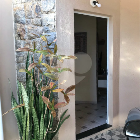 Casa à venda com 3 quartos, sendo 1 suíte, em Jardim Karolyne, Votorantim, SP