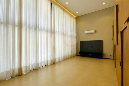 Casa à venda com 3 suítes no condomínio Euroville II, Bragança Paulista - SP