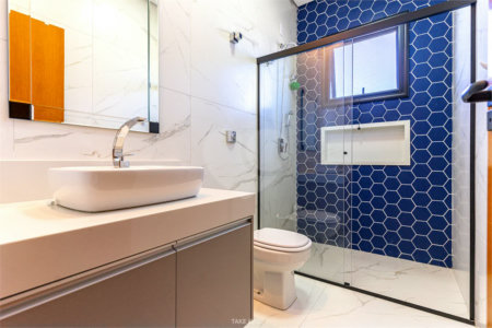 Casa à venda com 4 suítes no condomínio Residencial dos Lagos, Itupeva - SP