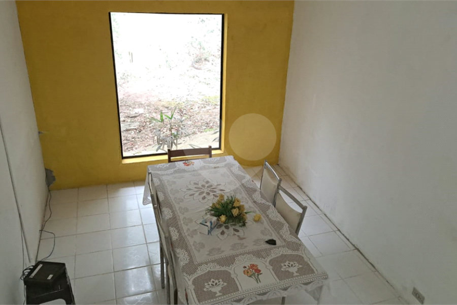 Casa à venda com 3 quartos, sendo 1 suíte, no condomínio Alpes da Cantareira, Mairiporã - SP