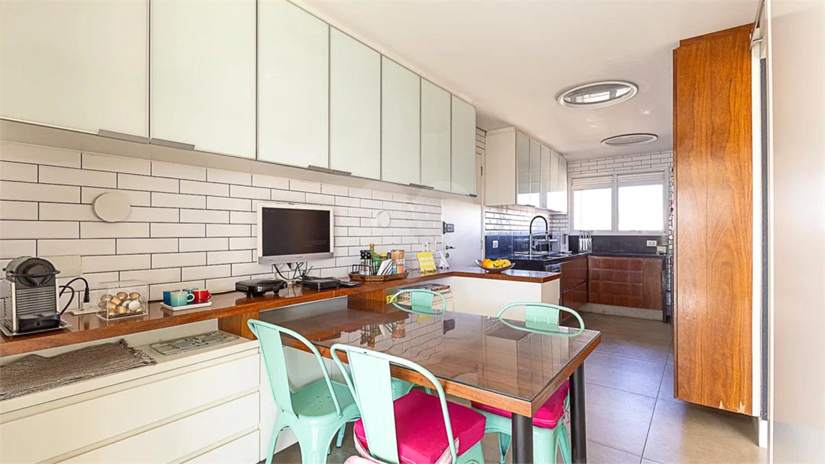 Apartamento à venda com 3 suítes em Vila Olímpia, São Paulo, SP