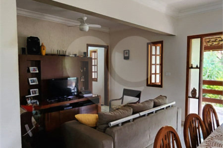 Chácara à venda com 3 quartos, sendo 1 suíte, em Jardim Buru, Salto, SP