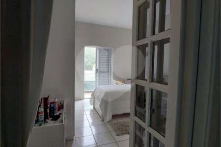 Casa à venda com 3 quartos, sendo 2 suítes, no Centro, Bom Jesus dos Perdões, SP