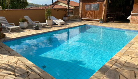 Casa à venda com 3 quartos, sendo 1 suíte,  no Centro, Bom Jesus dos Perdões, SP