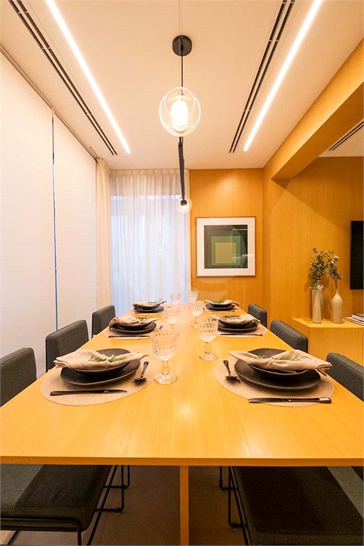 Apartamento à venda com 2 quartos, sendo 1 suíte, em Pinheiros, São Paulo, SP