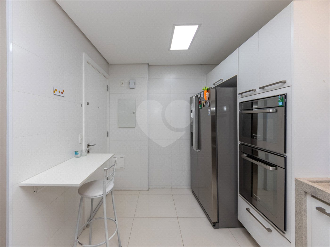 Apartamento à venda com 4 quartos, sendo 3 suítes, em Brooklin Paulista, São Paulo, SP