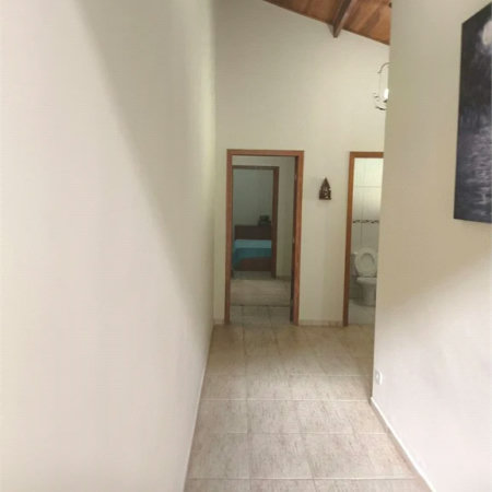 Casa à venda com 3 suítes no condomínio Granja Verediana, Ibiúna - SP