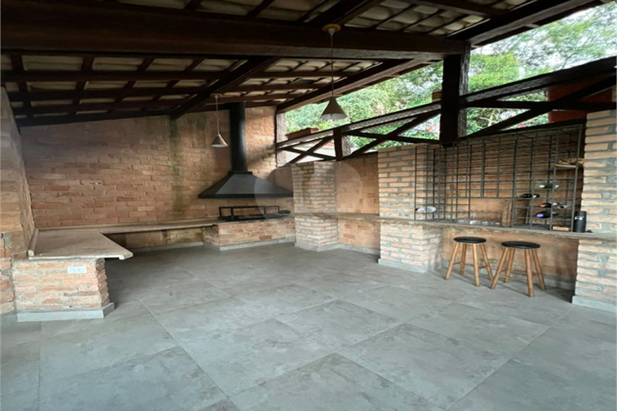 Casa à venda com 3 quartos, sendo 1 suíte,  no condomínio Alpes da Cantareira, Mairiporã - SP