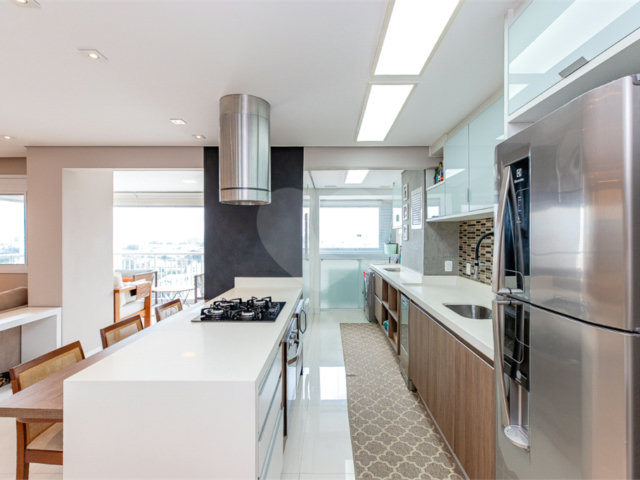 Apartamento à venda com 2 quartos, sendo 1 suíte,  em Santo Amaro, São Paulo, SP