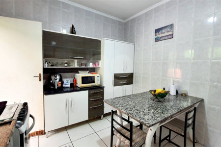 Casa à venda com 3 quartos, sendo 1 suíte, em Campos Elíseos, Ribeirão Preto, SP