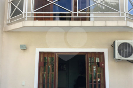 Sobrado à venda com 2 quartos, sendo 1 suíte, em Lar São Paulo, São Paulo, SP