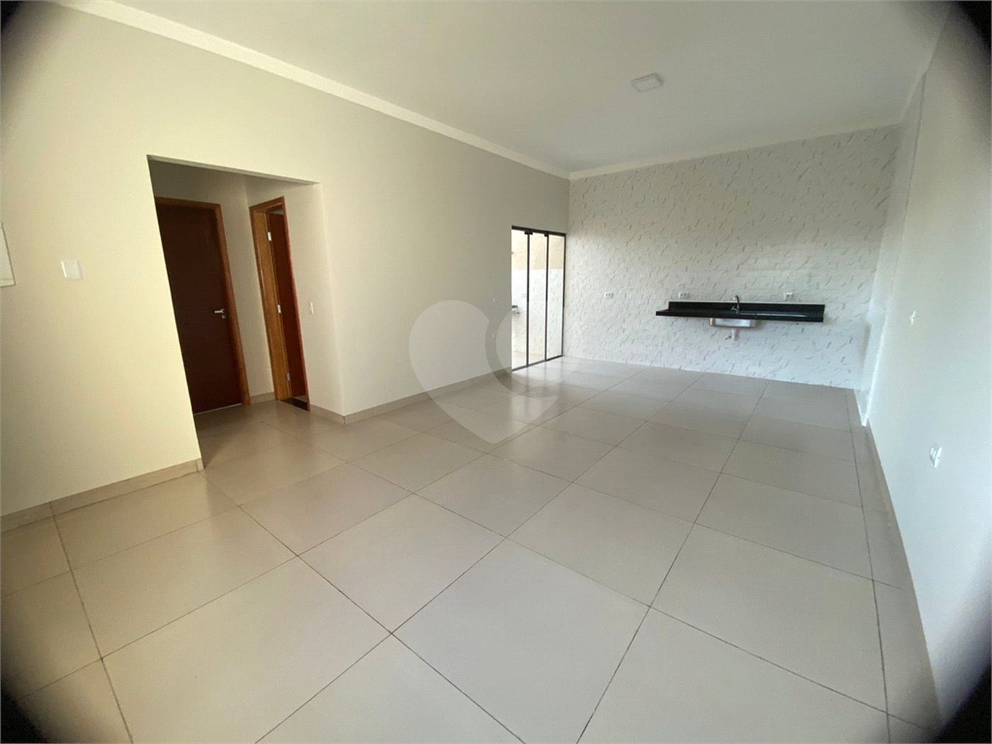 Casa à venda com 2 quartos, sendo 1 suíte, em Ipê, Três Lagoas, MS