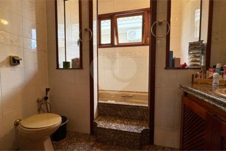 Casa à venda com 5 quartos, sendo 2 suítes,  no condomínio Village D'avignon, Sorocaba - SP