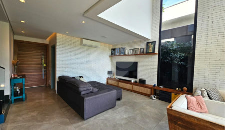 Casa à venda com 4 suítes no condomínio Residencial Itahyê, Santana de Parnaíba - SP
