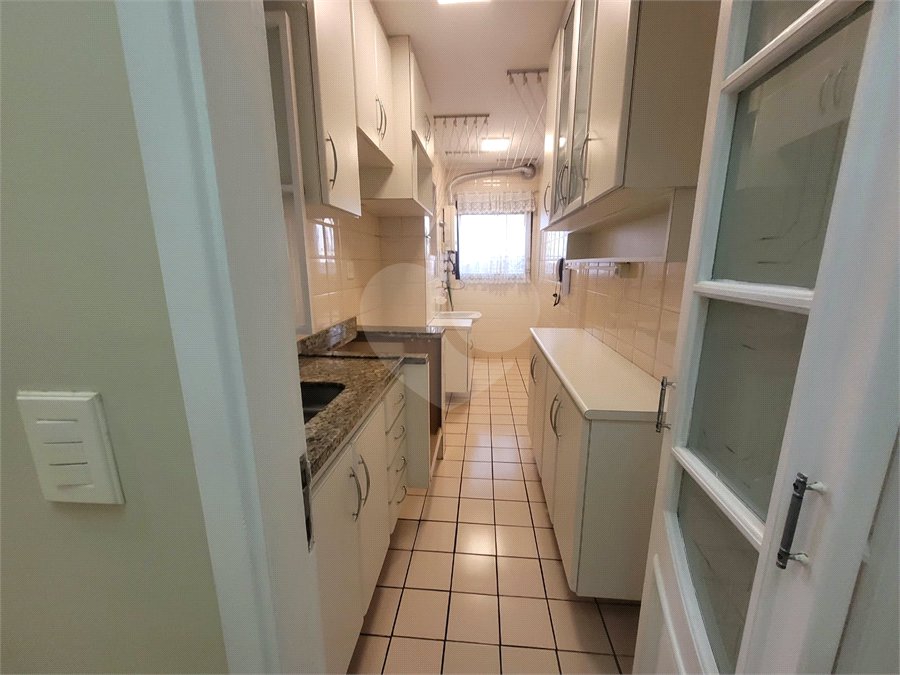 Apartamento para alugar com 3 quartos, sendo 1 suíte,  em Vila Hamburguesa, São Paulo, SP