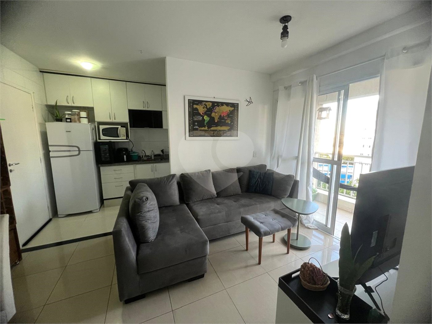 Apartamento mobiliado com 2 dormitórios e vaga na Vila Mariana