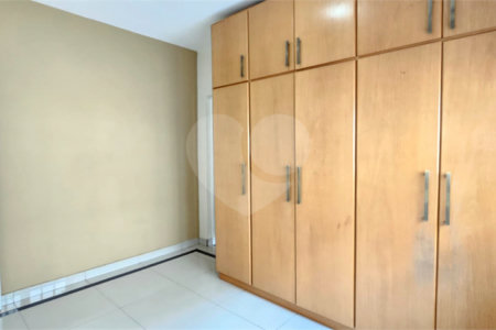 Sobrado à venda com 3 quartos, sendo 1 suíte,  em Jardim Humaitá, São Paulo, SP