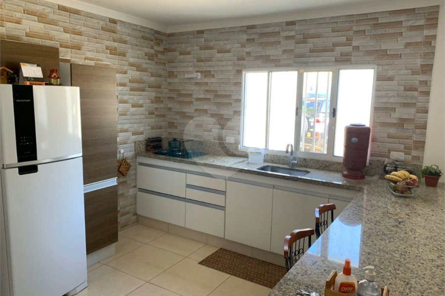 Casa à venda com 3 quartos, sendo 1 suíte, em Olho D'água, Mairiporã, SP