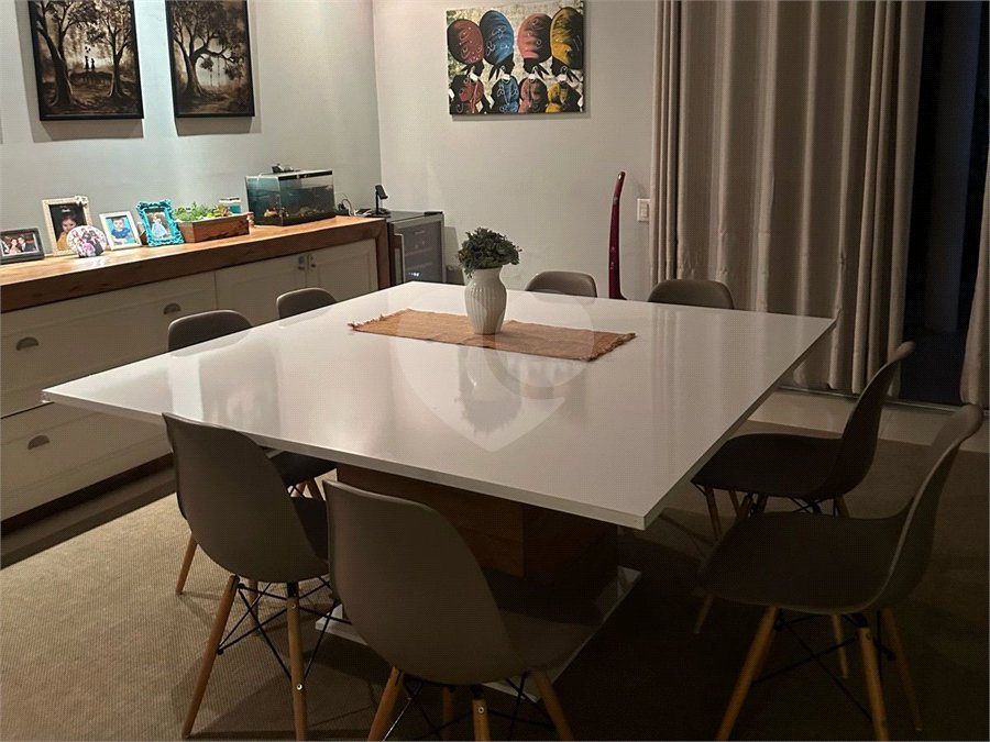Casa à venda com 3 quartos, sendo 1 suíte, no condomínio Ibiti Royal Park, Sorocaba - SP