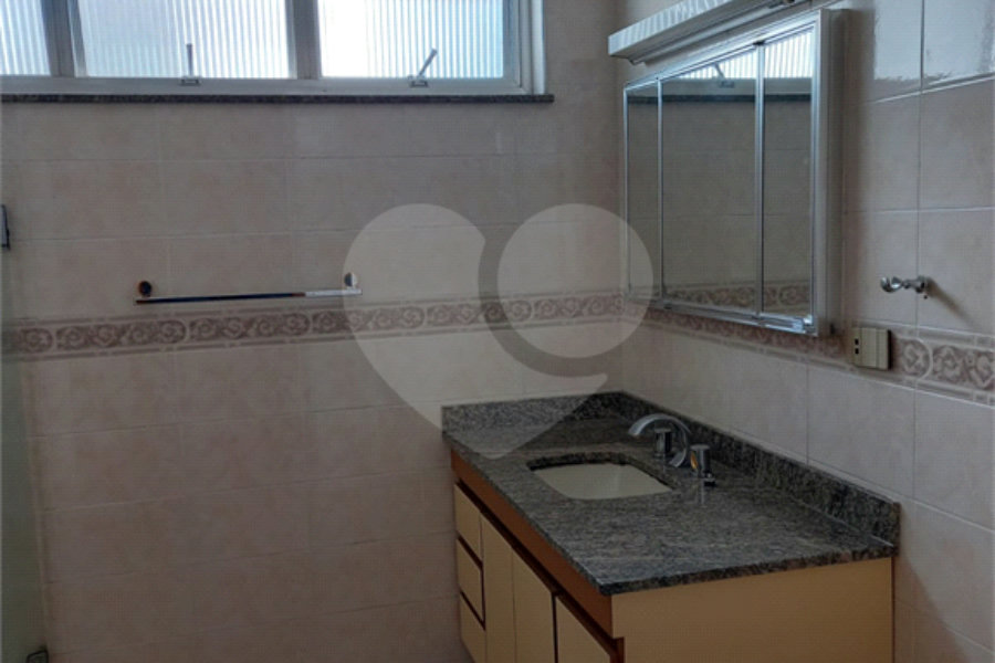 Sobrado à venda com 5 quartos, sendo 2 suítes,  em Tremembé, São Paulo, SP